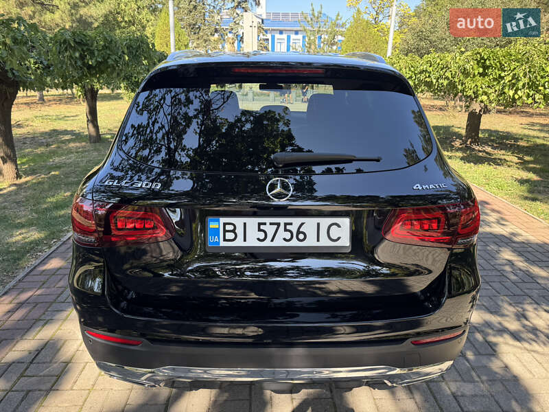 Позашляховик / Кросовер Mercedes-Benz GLC-Class 2021 в Києві