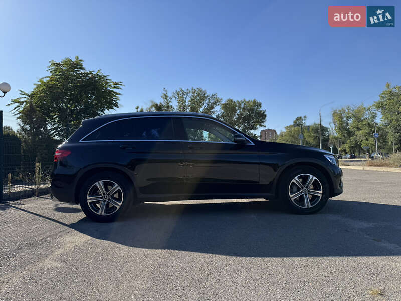 Внедорожник / Кроссовер Mercedes-Benz GLC-Class 2017 в Запорожье фото 9 Внедорожник / Кроссовер Mercedes-Benz GLC-Class 2017 в Запорожье