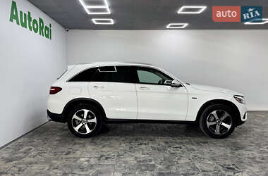 Позашляховик / Кросовер Mercedes-Benz GLC-Class 2019 в 