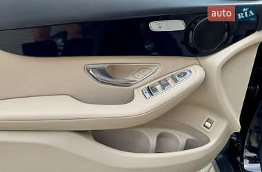 Внедорожник / Кроссовер Mercedes-Benz GLC-Class 2020 в 