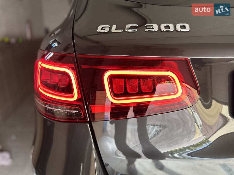 Внедорожник / Кроссовер Mercedes-Benz GLC-Class 2019 в Львове