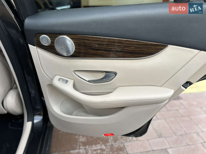 Внедорожник / Кроссовер Mercedes-Benz GLC-Class 2019 в Львове