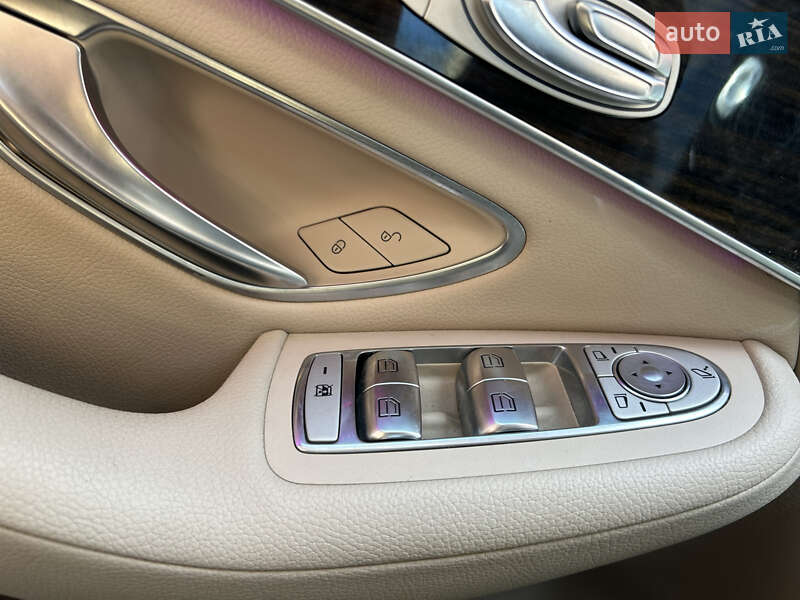 Внедорожник / Кроссовер Mercedes-Benz GLC-Class 2019 в Львове