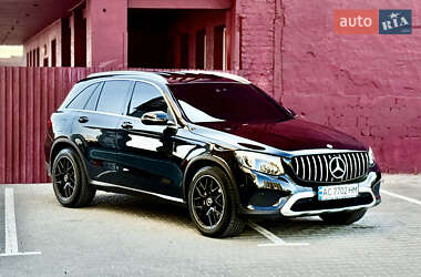 Позашляховик / Кросовер Mercedes-Benz GLC-Class 2017 в 