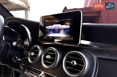 Позашляховик / Кросовер Mercedes-Benz GLC-Class 2017 в 