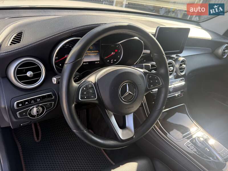 Позашляховик / Кросовер Mercedes-Benz GLC-Class 2016 в Чернівцях