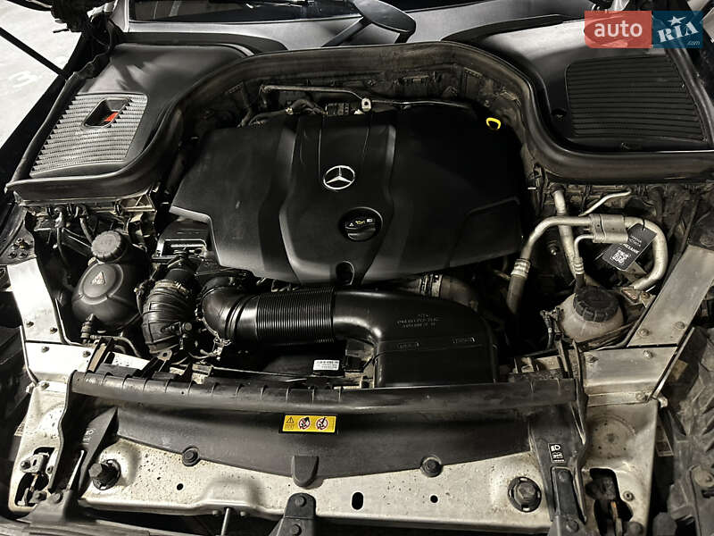 Внедорожник / Кроссовер Mercedes-Benz GLC-Class 2017 в Киеве