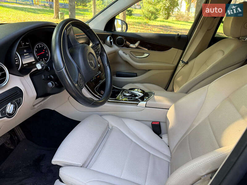 Позашляховик / Кросовер Mercedes-Benz GLC-Class 2015 в Києві