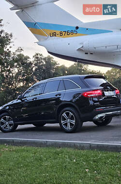 Внедорожник / Кроссовер Mercedes-Benz GLC-Class 2017 в 
