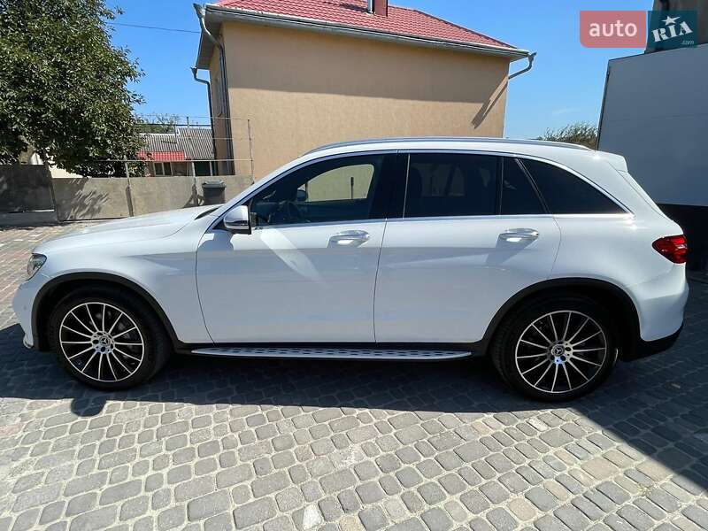 Позашляховик / Кросовер Mercedes-Benz GLC-Class 2017 в Чернівцях