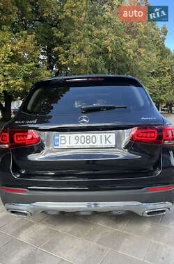 Внедорожник / Кроссовер Mercedes-Benz GLC-Class 2022 в 