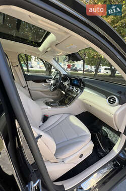 Внедорожник / Кроссовер Mercedes-Benz GLC-Class 2022 в 