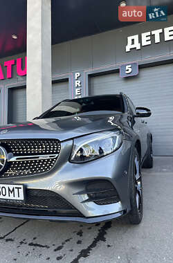 Позашляховик / Кросовер Mercedes-Benz GLC-Class 2017 в 