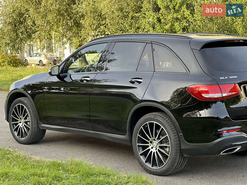 Внедорожник / Кроссовер Mercedes-Benz GLC-Class 2016 в Львове