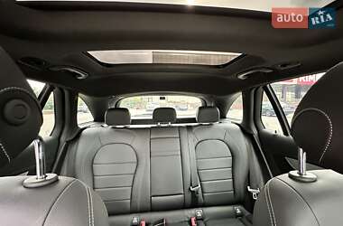 Внедорожник / Кроссовер Mercedes-Benz GLC-Class 2022 в 