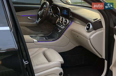 Внедорожник / Кроссовер Mercedes-Benz GLC-Class 2020 в 