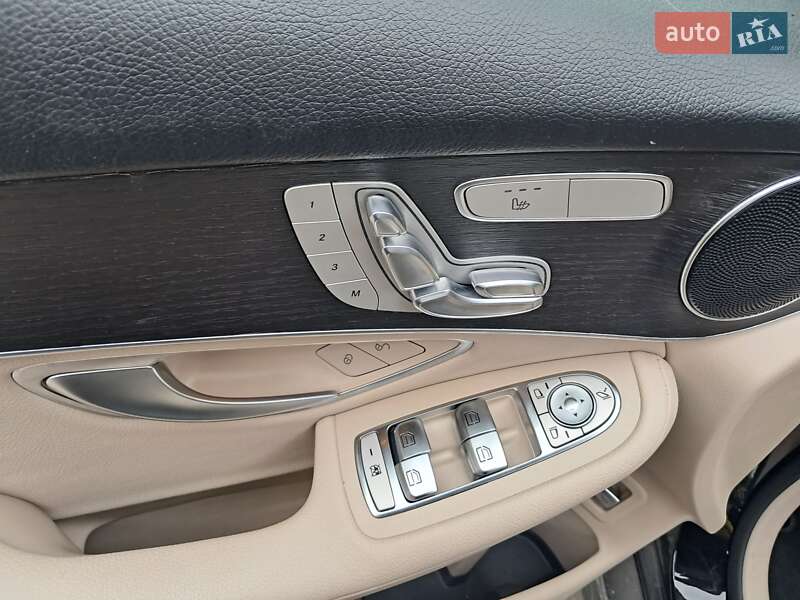 Внедорожник / Кроссовер Mercedes-Benz GLC-Class 2020 в Ивано-Франковске