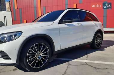Внедорожник / Кроссовер Mercedes-Benz GLC-Class 2018 в 