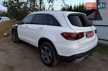 Внедорожник / Кроссовер Mercedes-Benz GLC-Class 2021 в 
