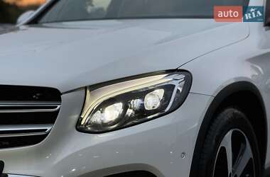 Позашляховик / Кросовер Mercedes-Benz GLC-Class 2017 в 