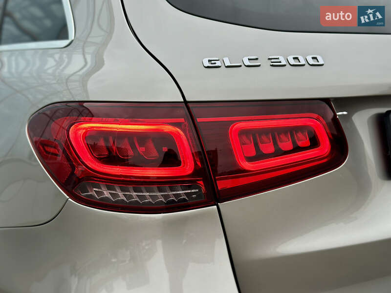Позашляховик / Кросовер Mercedes-Benz GLC-Class 2020 в Києві фото 17 Позашляховик / Кросовер Mercedes-Benz GLC-Class 2020 в Києві