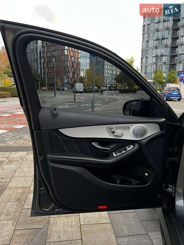 Позашляховик / Кросовер Mercedes-Benz GLC-Class 2018 в Києві фото 7 Позашляховик / Кросовер Mercedes-Benz GLC-Class 2018 в Києві