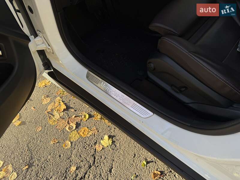 Внедорожник / Кроссовер Mercedes-Benz GLC-Class 2017 в Киеве фото 29 Внедорожник / Кроссовер Mercedes-Benz GLC-Class 2017 в Киеве