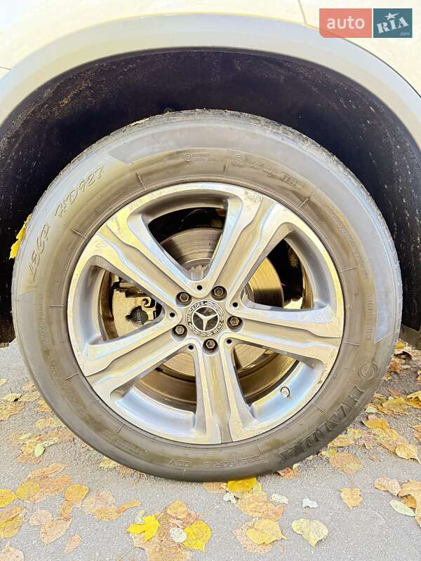 Внедорожник / Кроссовер Mercedes-Benz GLC-Class 2017 в Киеве фото 35 Внедорожник / Кроссовер Mercedes-Benz GLC-Class 2017 в Киеве