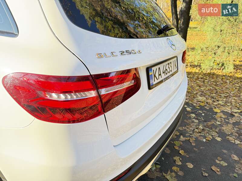 Внедорожник / Кроссовер Mercedes-Benz GLC-Class 2017 в Киеве фото 26 Внедорожник / Кроссовер Mercedes-Benz GLC-Class 2017 в Киеве