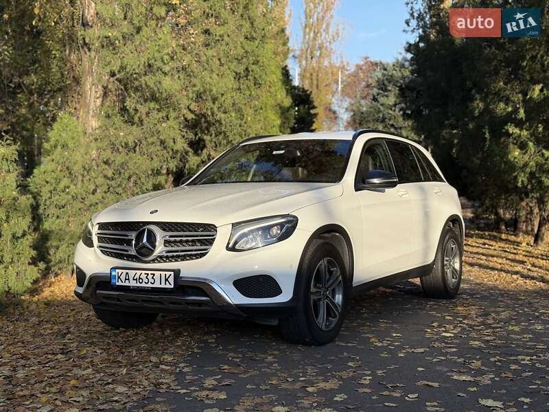 Mercedes-Benz GLC-Class 2017 Mercedes-Benz GLC-Class 2017