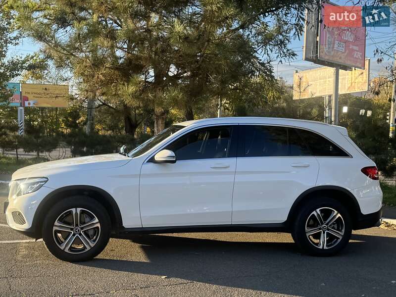 Внедорожник / Кроссовер Mercedes-Benz GLC-Class 2017 в Одессе фото 8 Внедорожник / Кроссовер Mercedes-Benz GLC-Class 2017 в Одессе