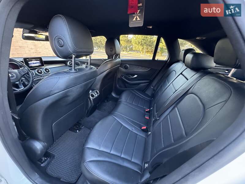Внедорожник / Кроссовер Mercedes-Benz GLC-Class 2017 в Одессе фото 17 Внедорожник / Кроссовер Mercedes-Benz GLC-Class 2017 в Одессе