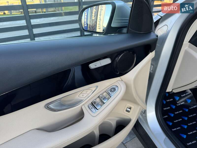 Позашляховик / Кросовер Mercedes-Benz GLC-Class 2016 в Рівному