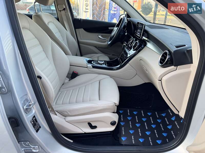 Позашляховик / Кросовер Mercedes-Benz GLC-Class 2016 в Рівному