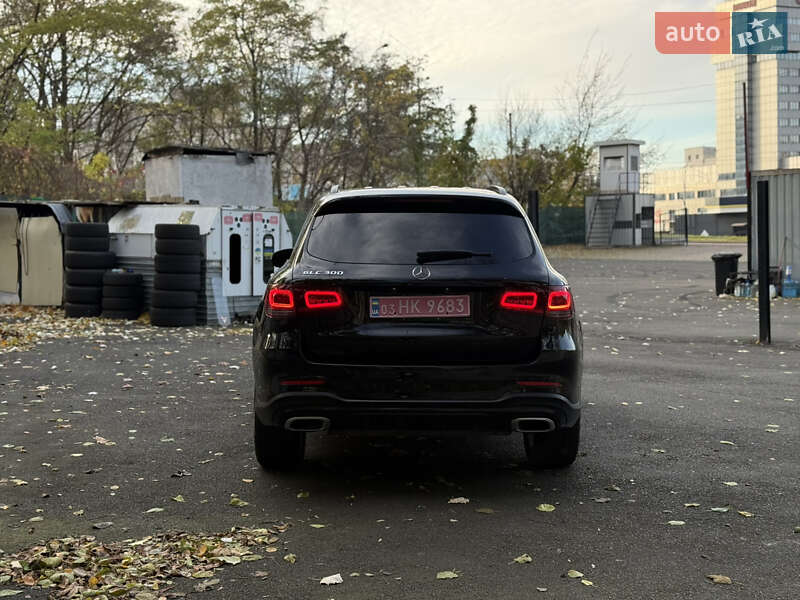 Позашляховик / Кросовер Mercedes-Benz GLC-Class 2020 в Києві