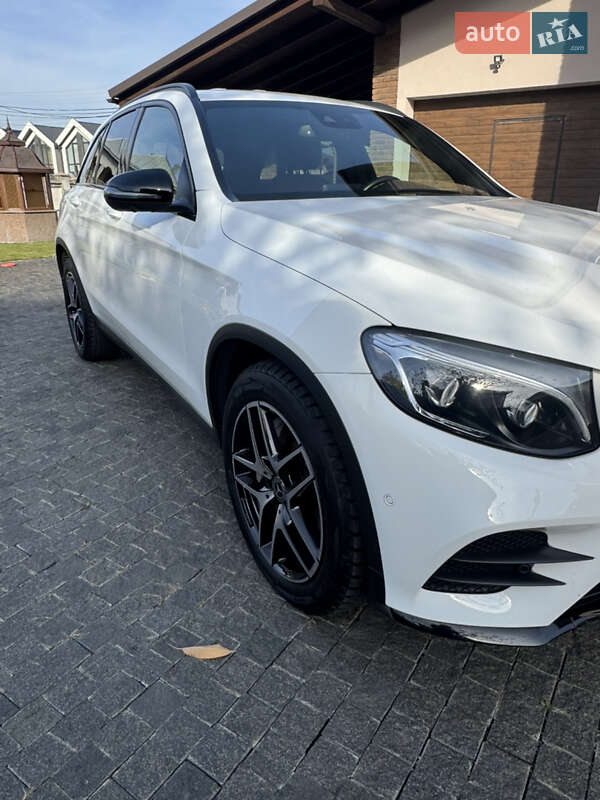 Позашляховик / Кросовер Mercedes-Benz GLC-Class 2018 в Чернівцях фото 6 Позашляховик / Кросовер Mercedes-Benz GLC-Class 2018 в Чернівцях