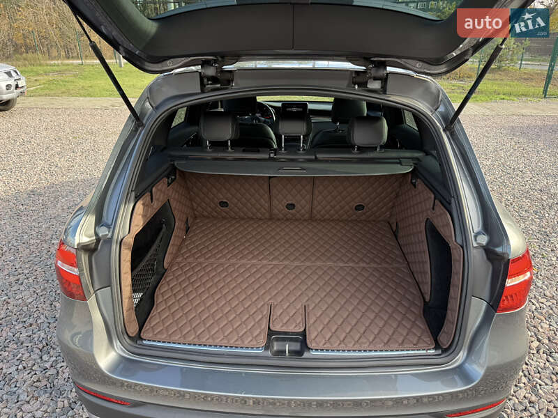 Позашляховик / Кросовер Mercedes-Benz GLC-Class 2017 в Києві фото 37 Позашляховик / Кросовер Mercedes-Benz GLC-Class 2017 в Києві