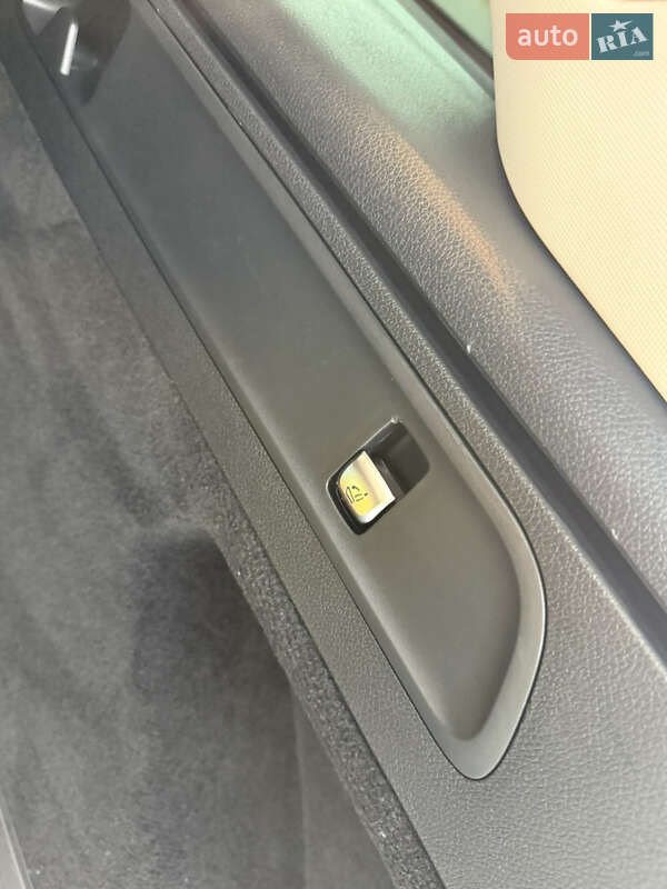 Внедорожник / Кроссовер Mercedes-Benz GLC-Class 2018 в Днепре