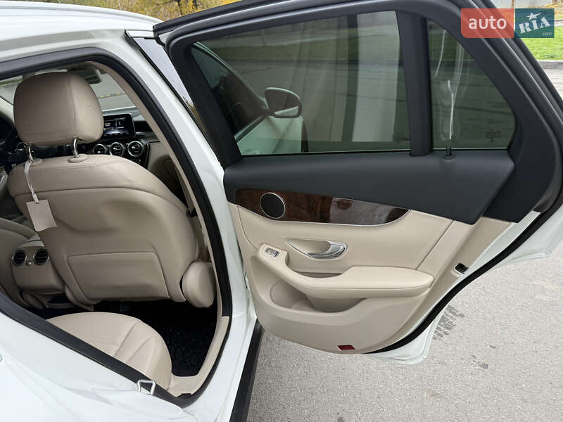 Внедорожник / Кроссовер Mercedes-Benz GLC-Class 2018 в Днепре