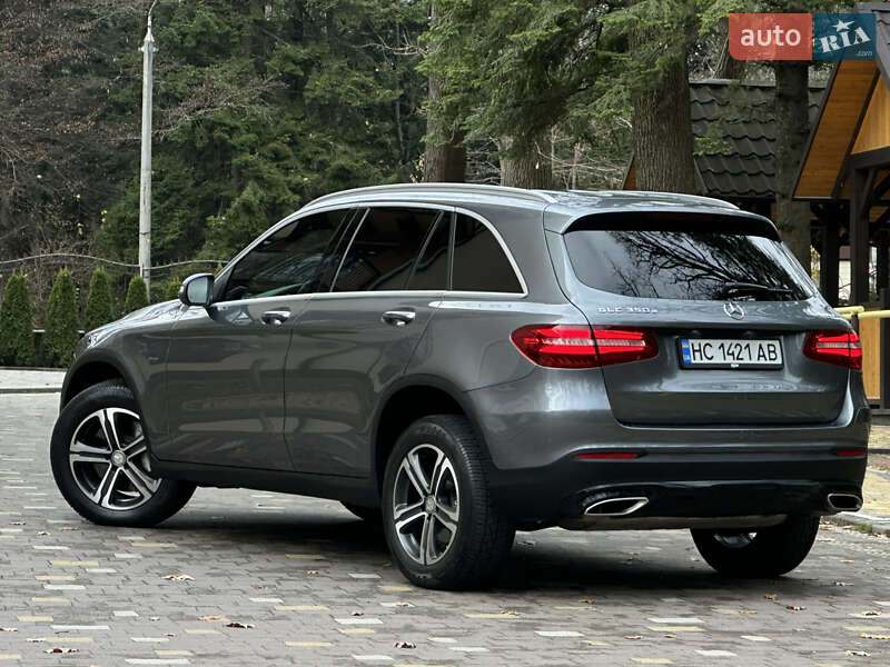 Внедорожник / Кроссовер Mercedes-Benz GLC-Class 2018 в Дрогобыче фото 32 Внедорожник / Кроссовер Mercedes-Benz GLC-Class 2018 в Дрогобыче