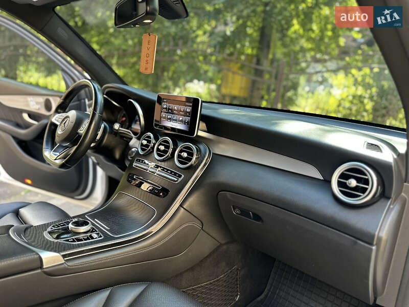 Позашляховик / Кросовер Mercedes-Benz GLC-Class 2018 в Дрогобичі фото 93 Позашляховик / Кросовер Mercedes-Benz GLC-Class 2018 в Дрогобичі