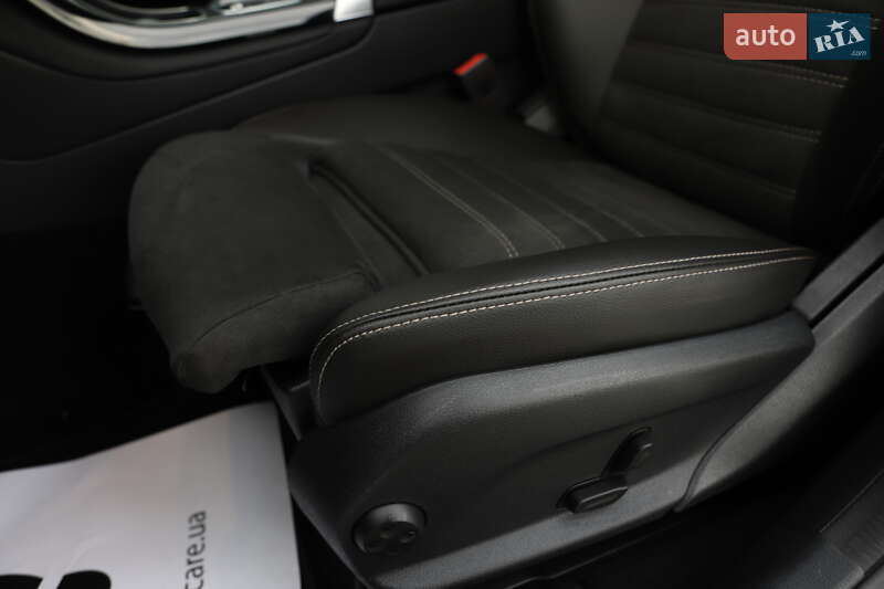 Внедорожник / Кроссовер Mercedes-Benz GLC-Class 2022 в Дрогобыче