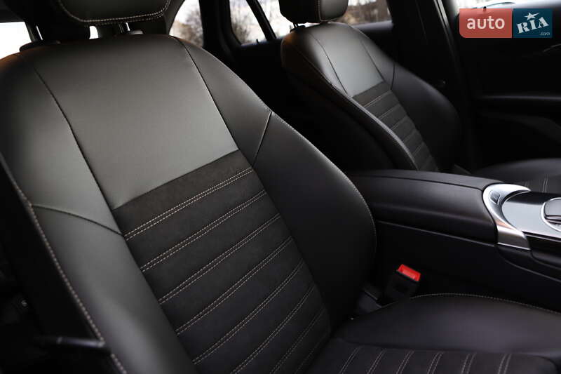 Внедорожник / Кроссовер Mercedes-Benz GLC-Class 2022 в Дрогобыче