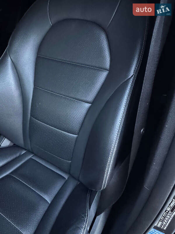 Позашляховик / Кросовер Mercedes-Benz GLC-Class 2016 в Луцьку