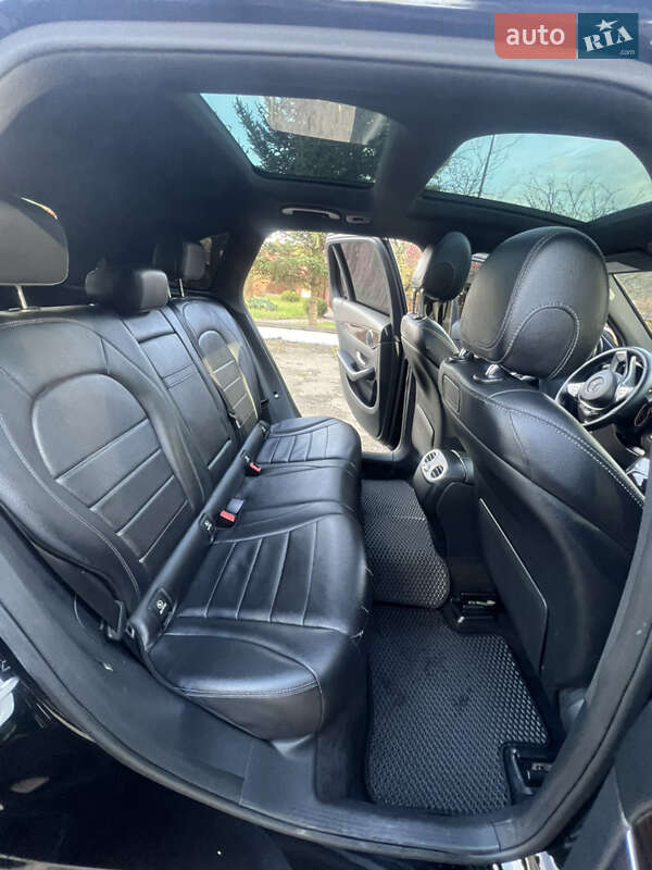 Внедорожник / Кроссовер Mercedes-Benz GLC-Class 2017 в Львове