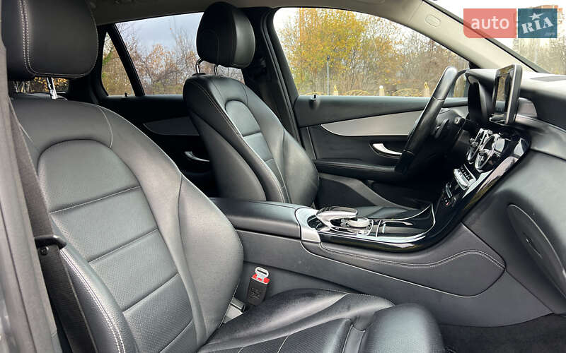 Позашляховик / Кросовер Mercedes-Benz GLC-Class 2015 в Львові фото 18 Позашляховик / Кросовер Mercedes-Benz GLC-Class 2015 в Львові