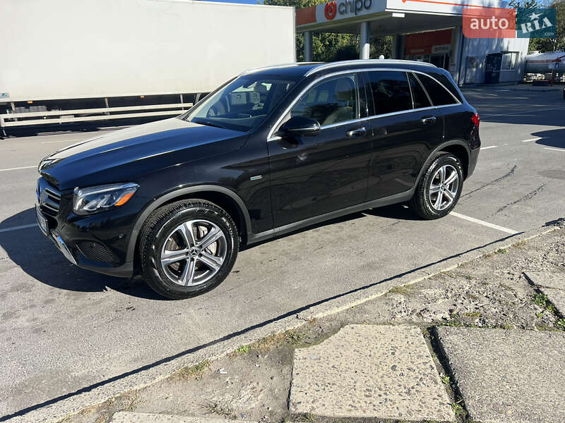 Позашляховик / Кросовер Mercedes-Benz GLC-Class 2018 в Києві