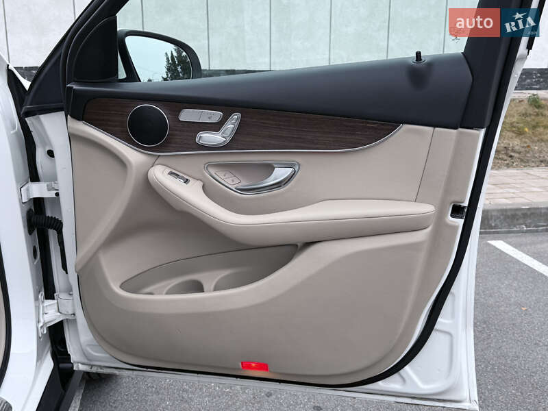 Внедорожник / Кроссовер Mercedes-Benz GLC-Class 2021 в Киеве