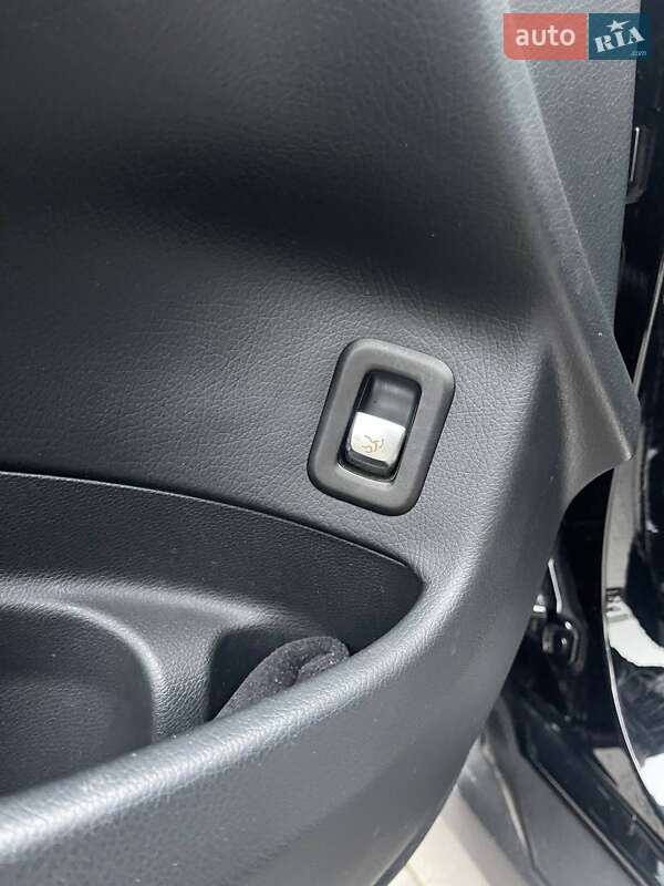 Внедорожник / Кроссовер Mercedes-Benz GLC-Class 2018 в Львове фото 15 Внедорожник / Кроссовер Mercedes-Benz GLC-Class 2018 в Львове