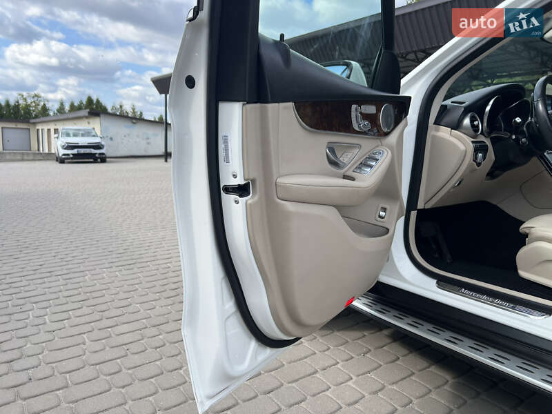 Позашляховик / Кросовер Mercedes-Benz GLC-Class 2019 в Рівному